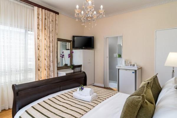 Auriols Guest House Parow Exterior photo